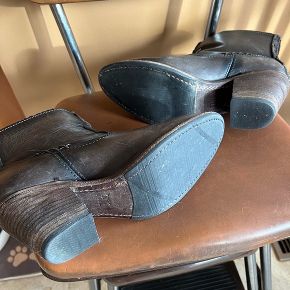 Frye Leslie Artisan Boot - NWOT - Picture 6 of 9